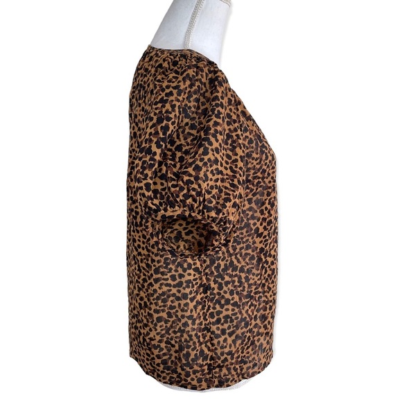 Madewell Balloon-Sleeve Button-Up Top in Painted Leopard - Picture 5 of 10